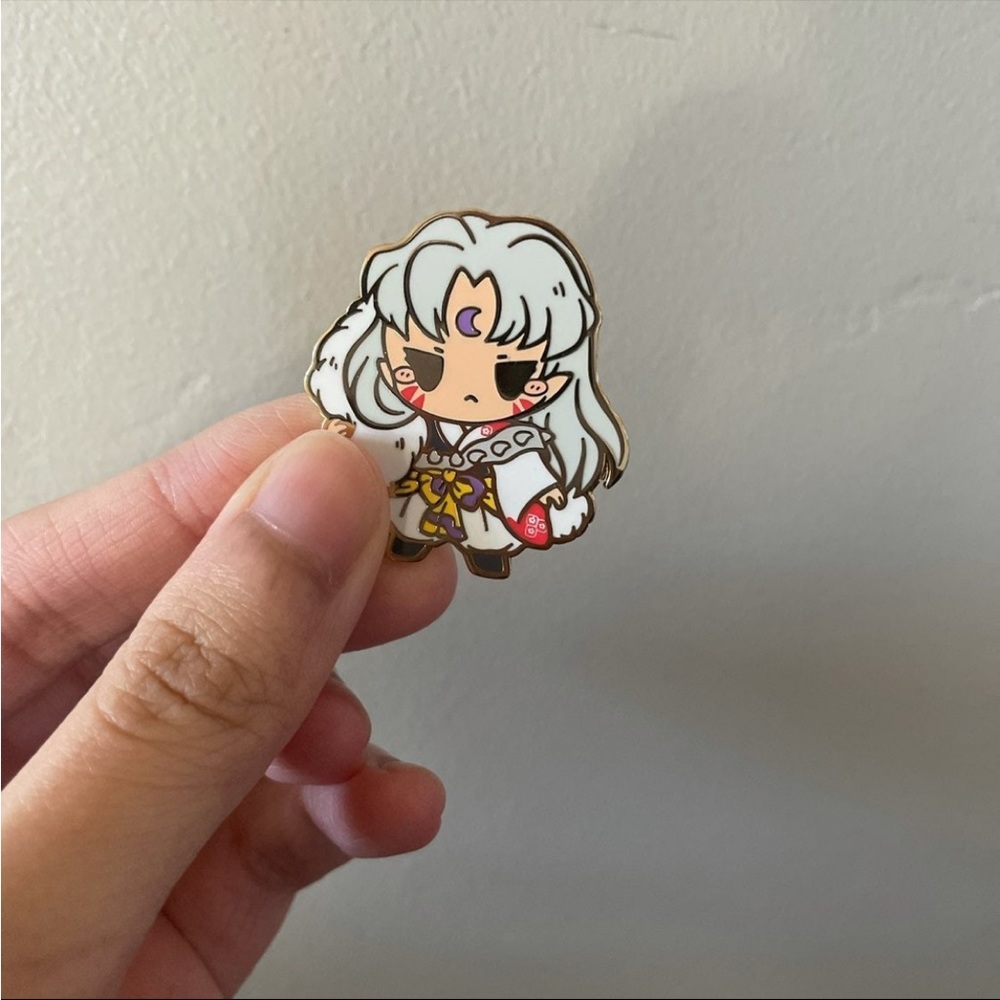 Sesshomaru enamel pin - Picture 2 of 6